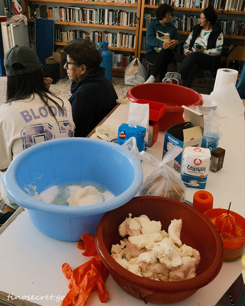 pasxalines-tyropites-tinos-2026-062