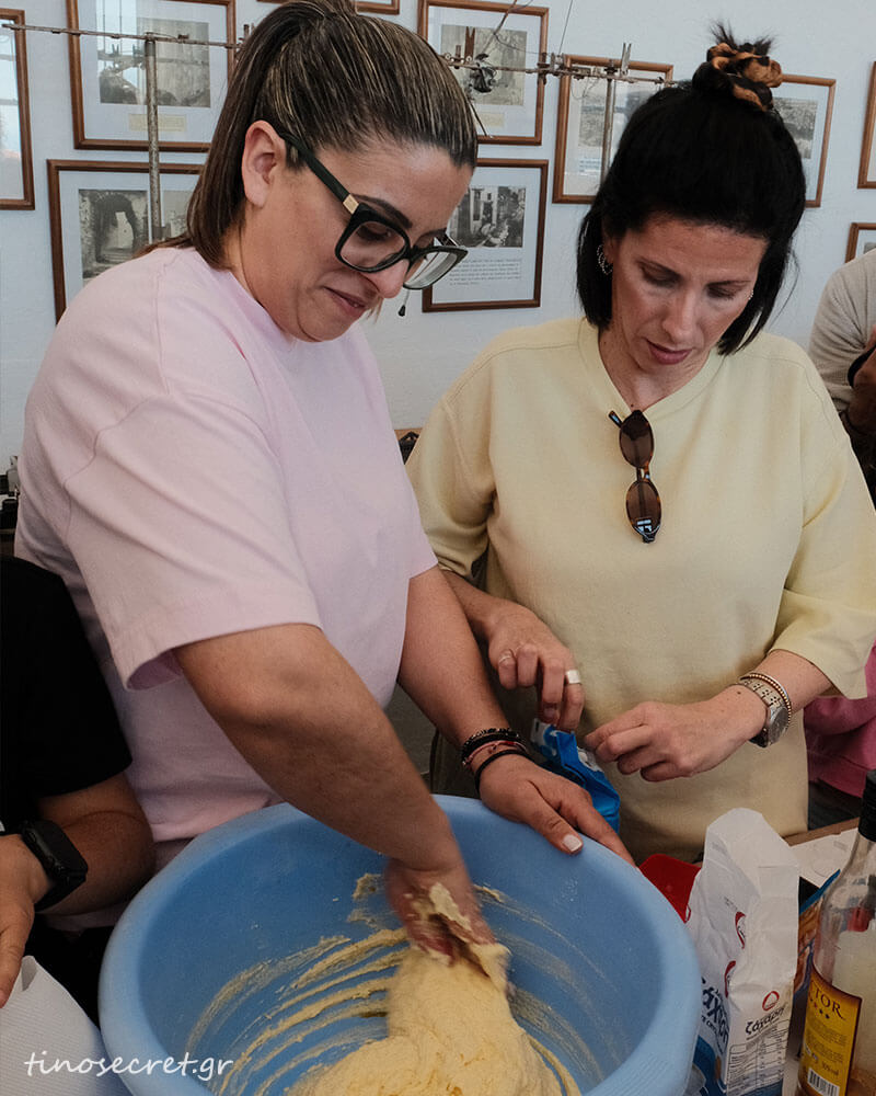 pasxalines-tyropites-tinos-2026-065