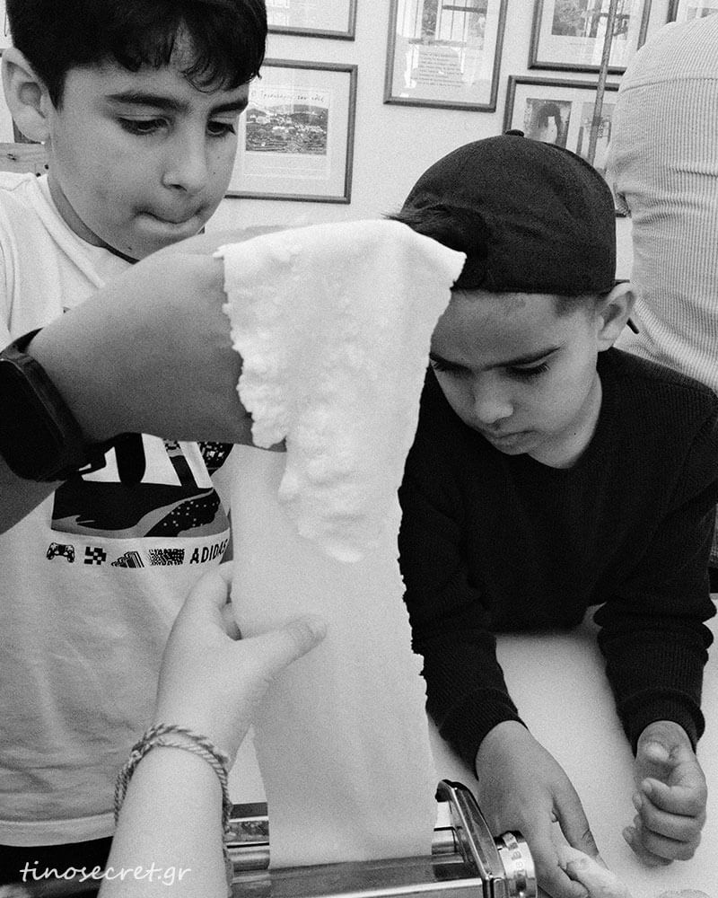 pasxalines-tyropites-tinos-2026-066