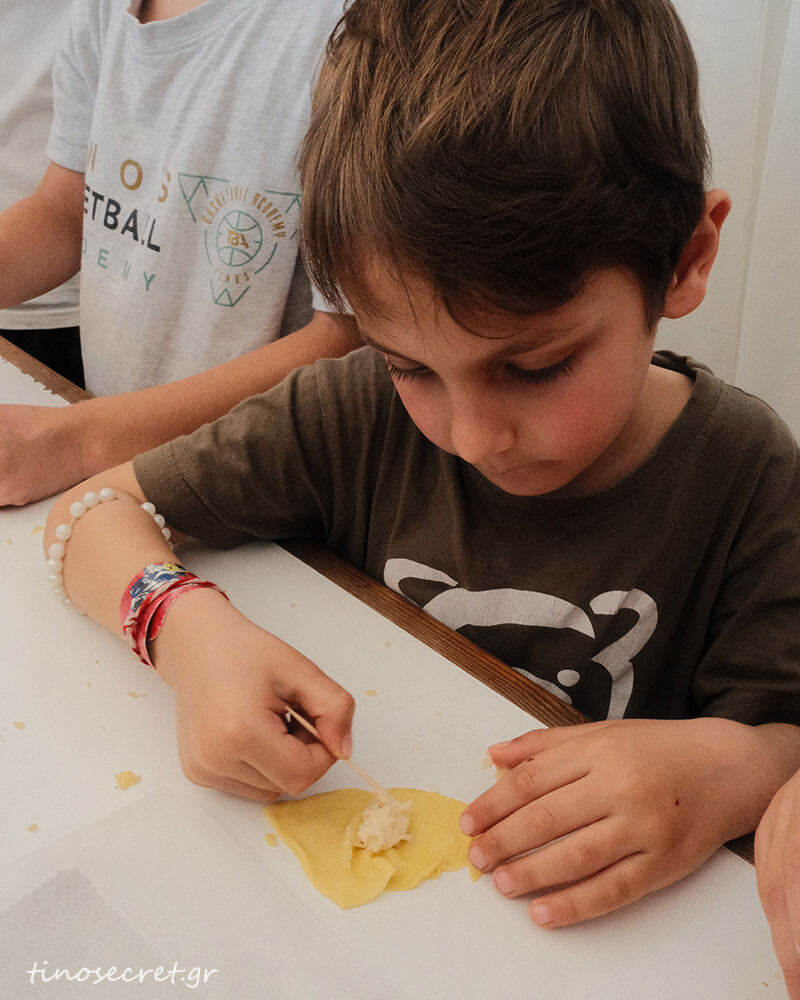 pasxalines-tyropites-tinos-2026-073