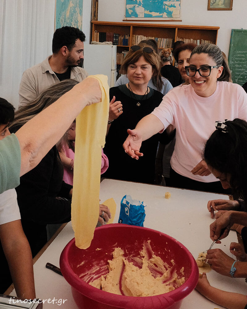 pasxalines-tyropites-tinos-2026-075