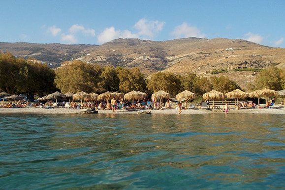 KALYVIA BEACH BAR - beach bar on Tinos | Tinosecret
